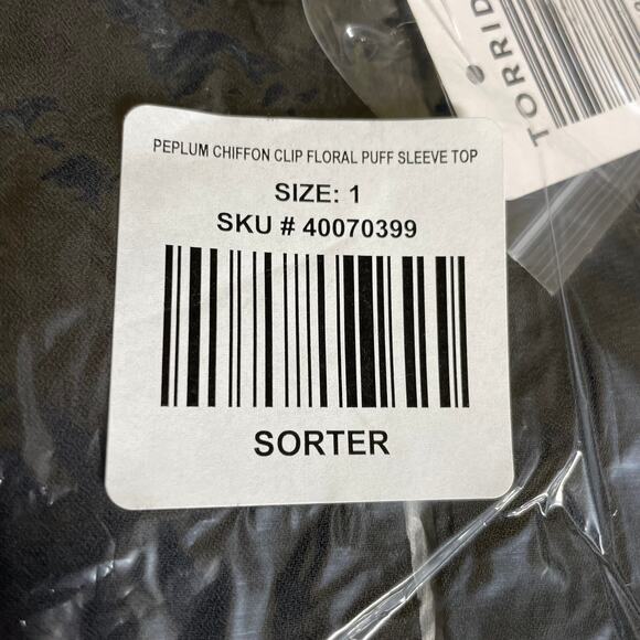 Torrid NWT Peplum Chiffon Clip Floral Puff Sleeve Top Black Size 1X Sweetheart - Picture 6 of 8